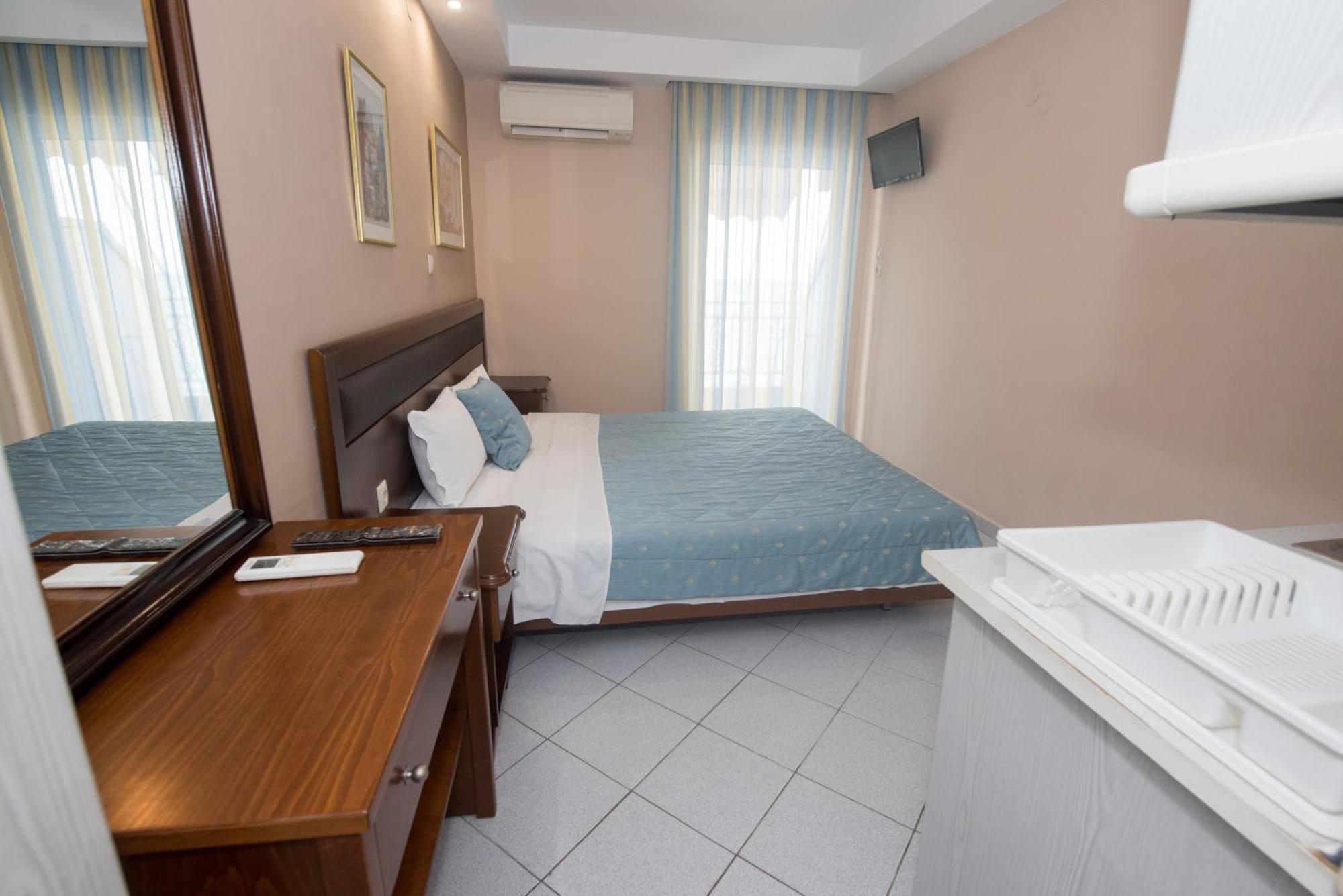 Aris Aparthotel Paralía Exterior foto