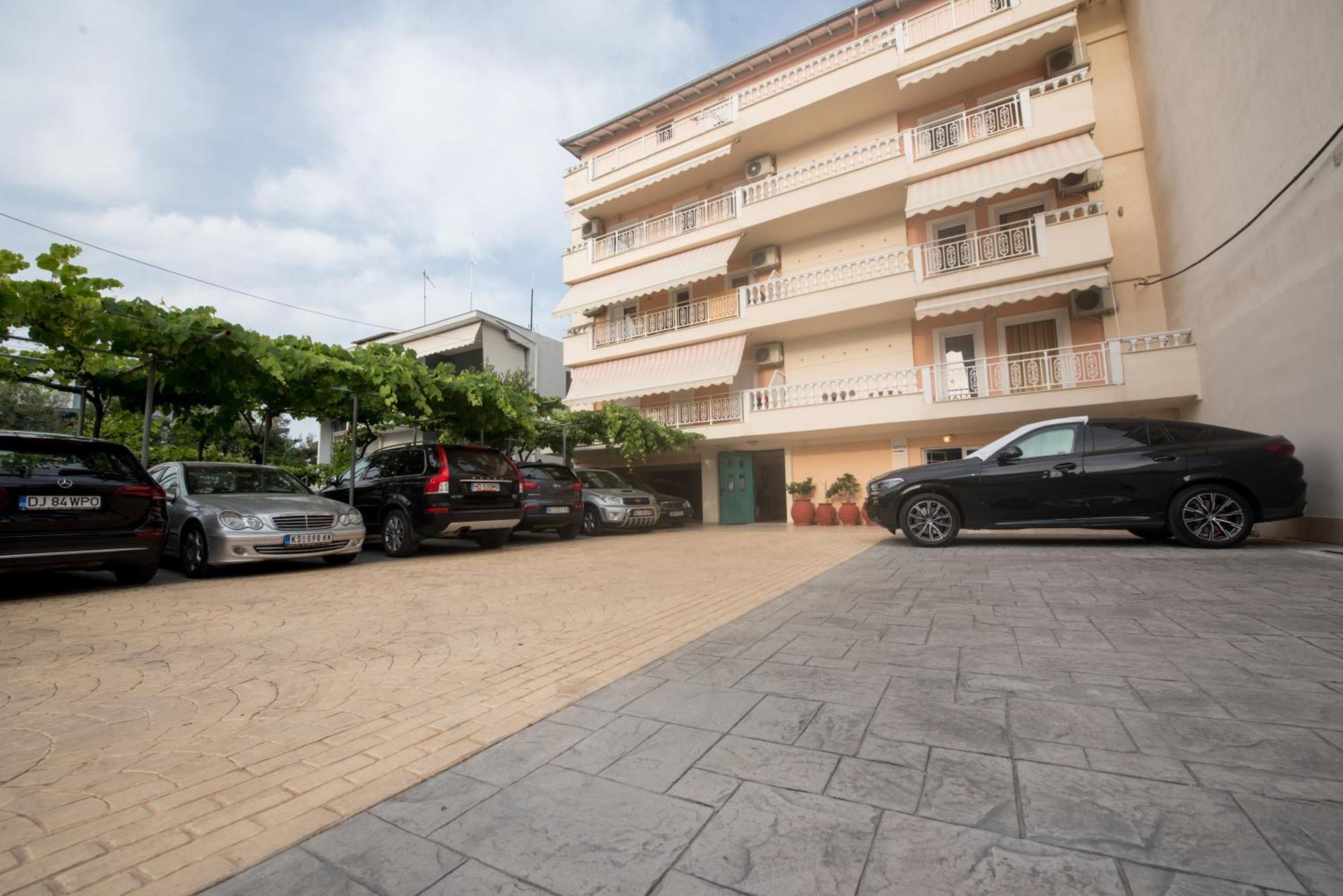 Aris Aparthotel Paralía Exterior foto